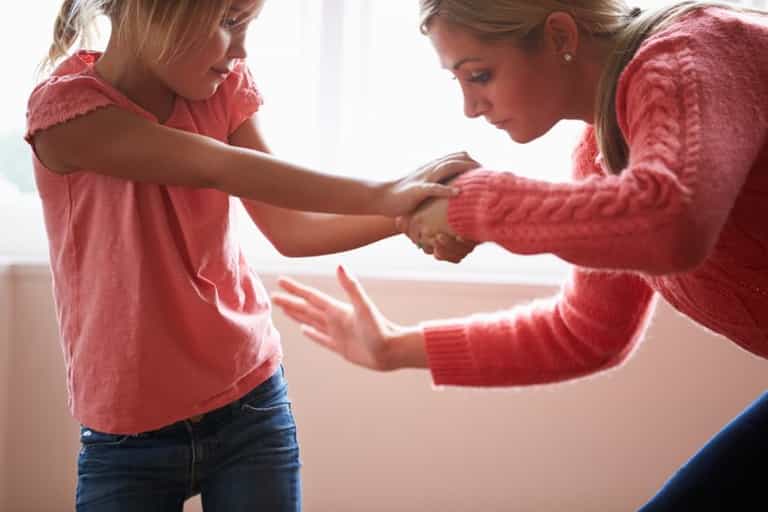 Countries with smacking bans have less youth violence, claims research Countries with smacking bans have less youth violence, claims research