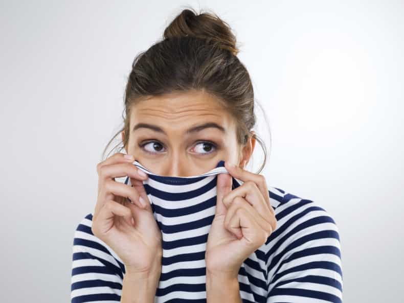 15 Ways to Spot a Secretly Pregnant Woman