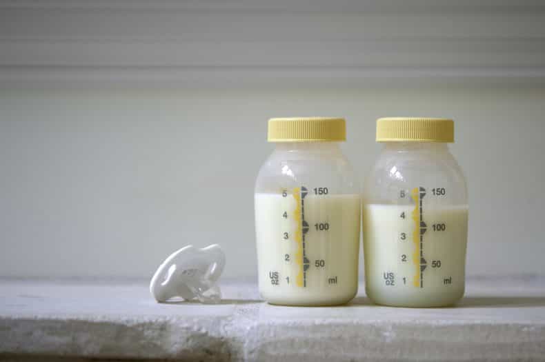 The hands-free pumping trick you should know if you’re breastfeeding