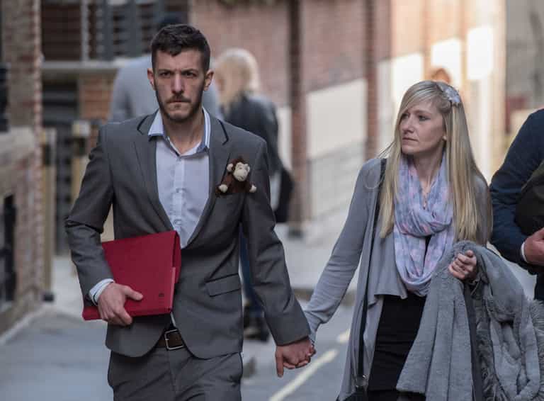 Charlie Gard’s parents end legal fight for their baby’s treatment Charlie Gard’s parents end legal fight for their baby’s treatment