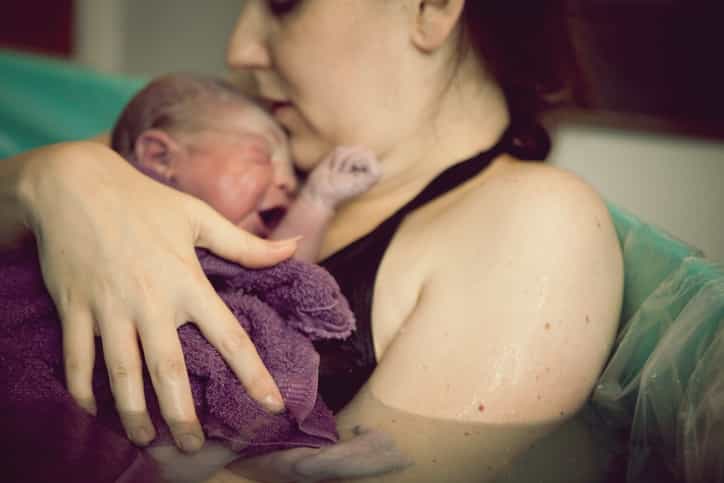 Would you do it? Mums discuss their experiences of a birthing pool Would you do it? Mums discuss their experiences of a birthing pool