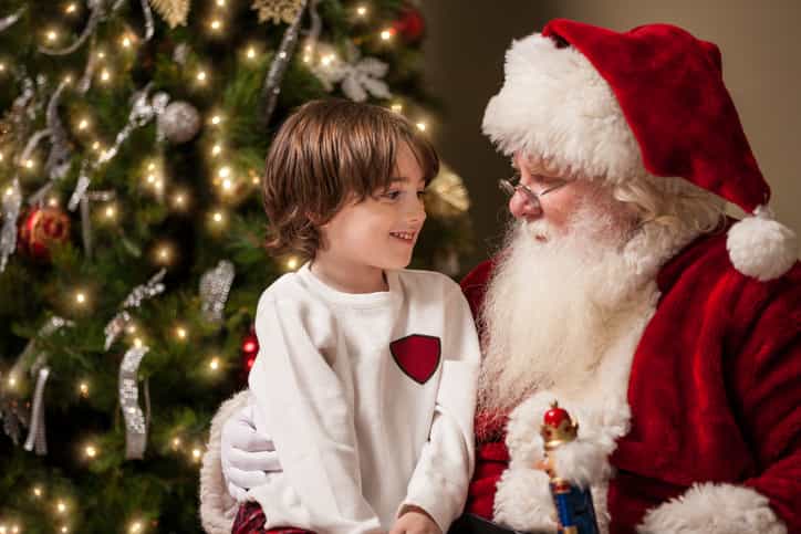 Santa’s Magical Cabin arrives at Dublin’s llac Centre from the end of November