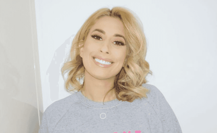 Stacey Solomon reminds fans ‘every body is beautiful’ in unfiltered bikini snap