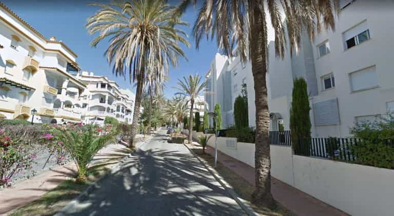 Kildare girl, 4, drowned in Marbella pool after ‘falling in’ Kildare girl, 4, drowned in Marbella pool after ‘falling in’