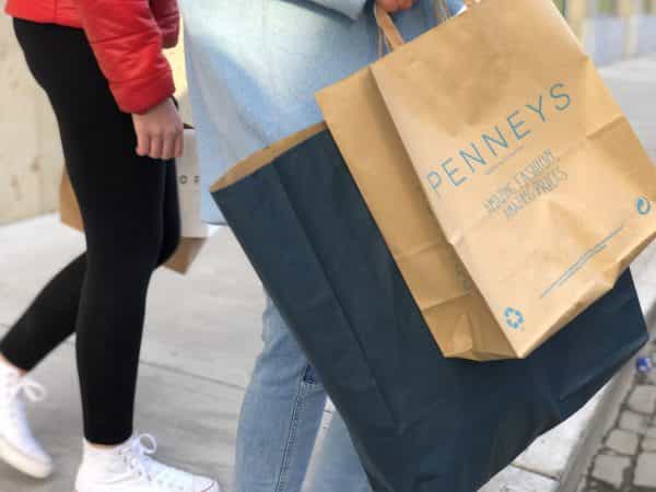 We’re running to Penneys to pick up this gorgeous floral €10 top