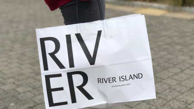 The black biker jacket of your dreams is reduced to €45 in the River Island sale