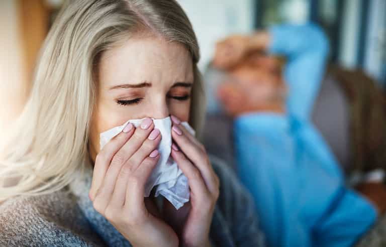 Gin and tonics can help relieve hayfever symptoms, science says Gin and tonics can help relieve hayfever symptoms, science says