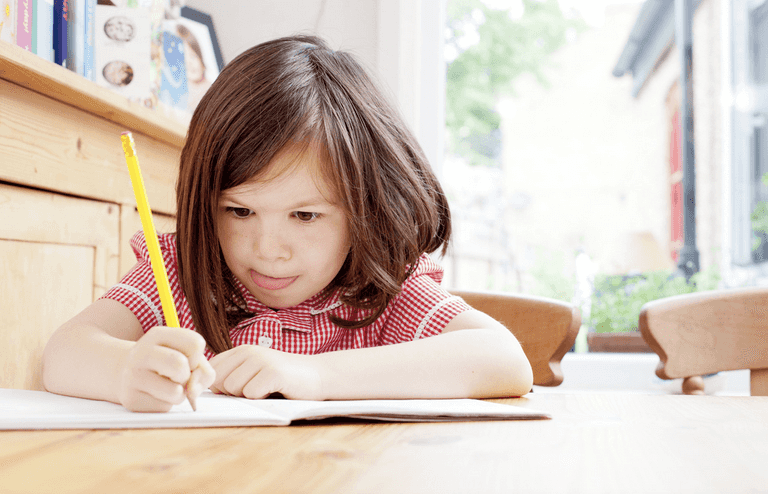 “Absolutely no benefit” to homework in primary school says leading child psychotherapist