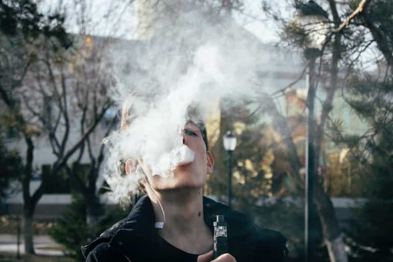 Parents warned ‘fake’ TikTok vaping accounts followed by half a million users Parents warned ‘fake’ TikTok vaping accounts followed by half a million users