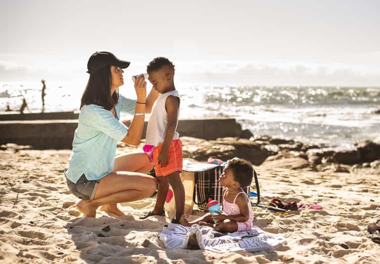 Charity issues urgent warning to parents over dangers of sunburn and how to prevent it Charity issues urgent warning to parents over dangers of sunburn and how to prevent it