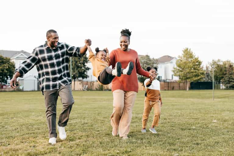 Expert advice on how to introduce a potential step-parent to your kids
