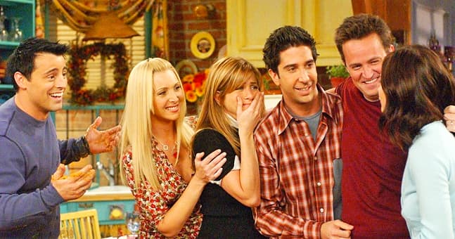 Photographer turns newborn babies into the cast of Friends and it’s beyond cute Photographer turns newborn babies into the cast of Friends and it’s beyond cute