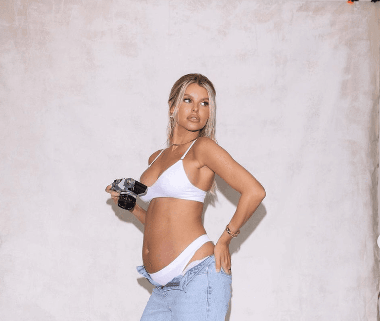 Love Island’s Hayley Hughes has given birth to a baby boy