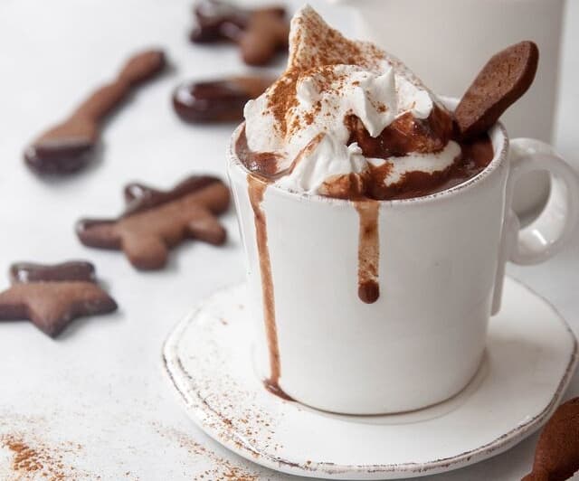 This caramelized white hot chocolate is what Christmas Eve was made for This caramelized white hot chocolate is what Christmas Eve was made for