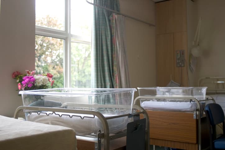 Woman who was told she’d never have kids gives birth to 15-pound baby Woman who was told she’d never have kids gives birth to 15-pound baby