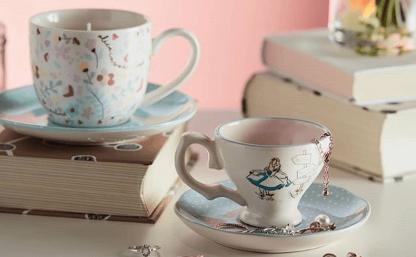 The Alice In Wonderland homeware collection from Penneys is honestly too cute The Alice In Wonderland homeware collection from Penneys is honestly too cute