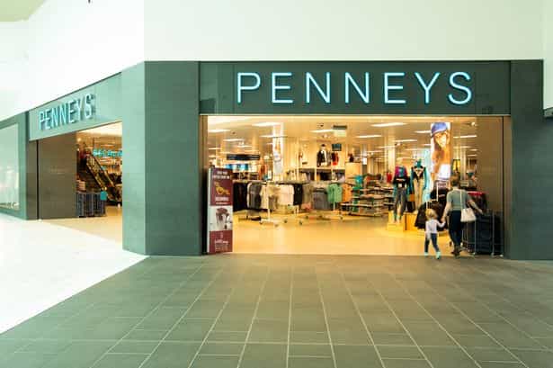 The €16 Penneys top that is ideal to wear into the office on a warm summer day The €16 Penneys top that is ideal to wear into the office on a warm summer day