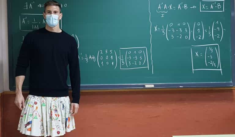 Male teachers wear skirts to school in support of student sent to psychologist for his outfit Male teachers wear skirts to school in support of student sent to psychologist for his outfit