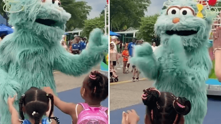 Parents sue Sesame Place after performers ‘ignored’ Black children Parents sue Sesame Place after performers ‘ignored’ Black children