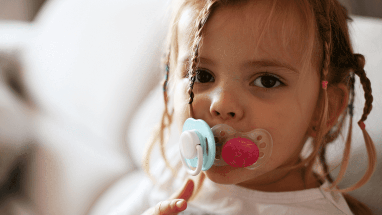 Parents praise new trend that helps toddlers give up their soothers Parents praise new trend that helps toddlers give up their soothers